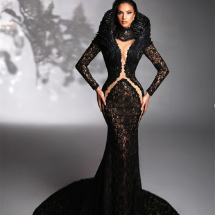 �羳�W��Ů�b��ɫ�ٽzƴ��͸ҕ�����~β�Lȹ���ŕr�����IT̨����