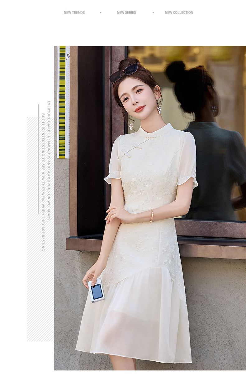 Đầm suông midi tân cổ điển tay ngắn cổ đức, thắt eo nhẹ, phong cách Trung Hoa hiện đại — màu trắng ngà chi tiết 13
