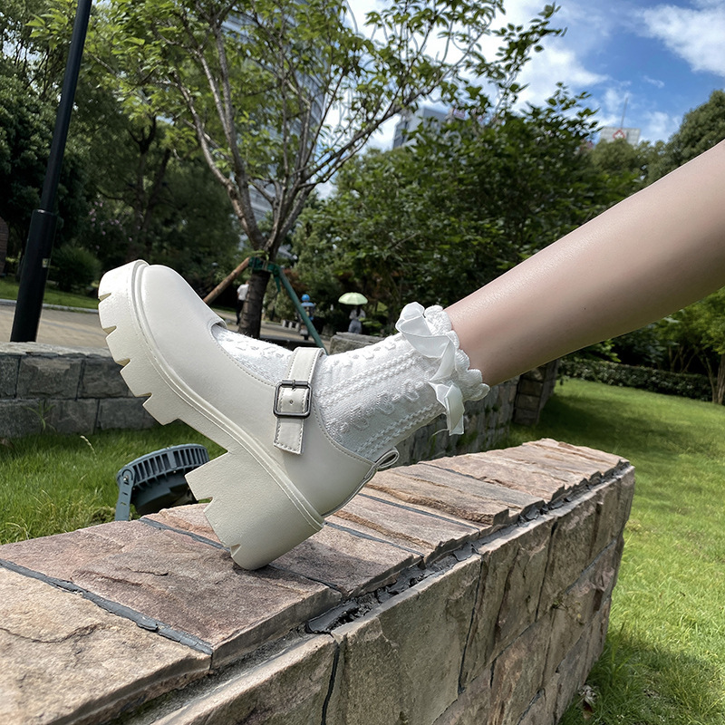 Zapatos de cuero pequeños marizhen blancos mujer otoño 2023 cosplay suela gruesa tacones gruesos zapatos individuales JK