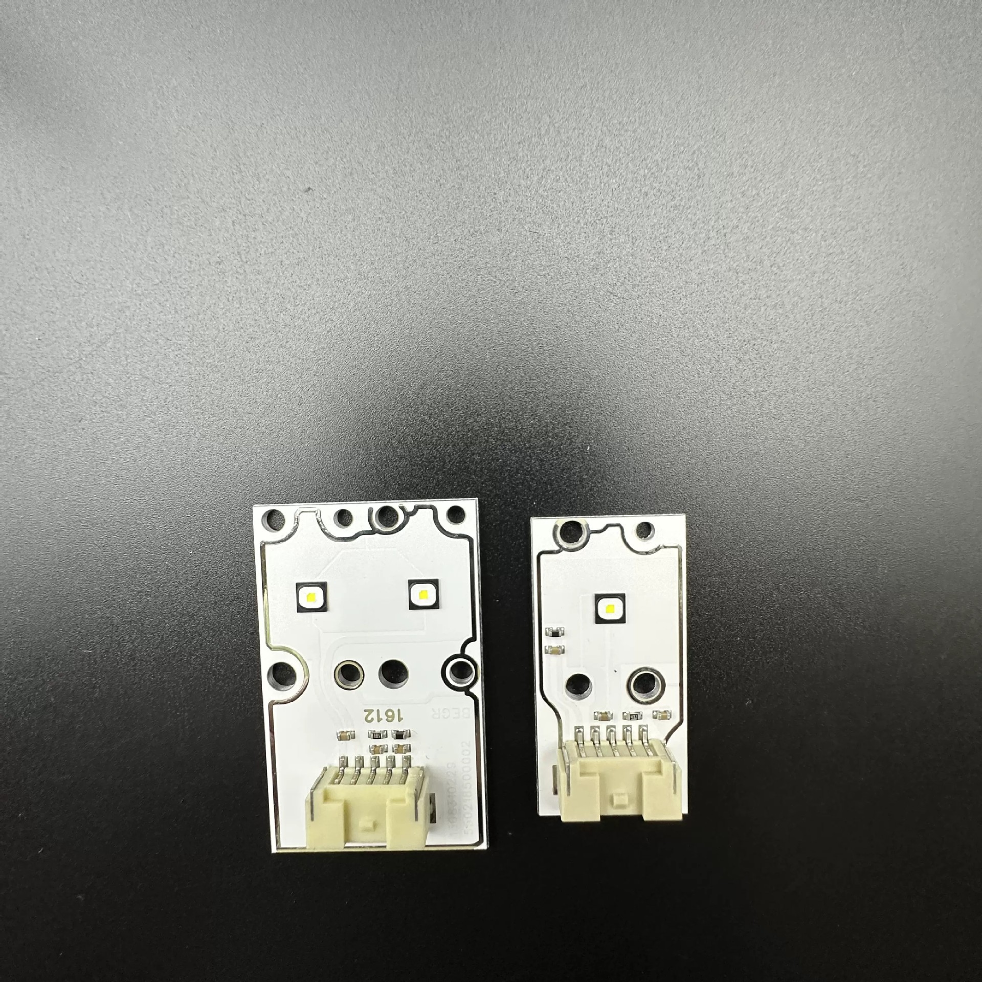 Suitable for 12-16 Audi A5 Daytime Running Light Guide Strip S5 Headlight Daytime Running Light with Yellow Light Guide Tube