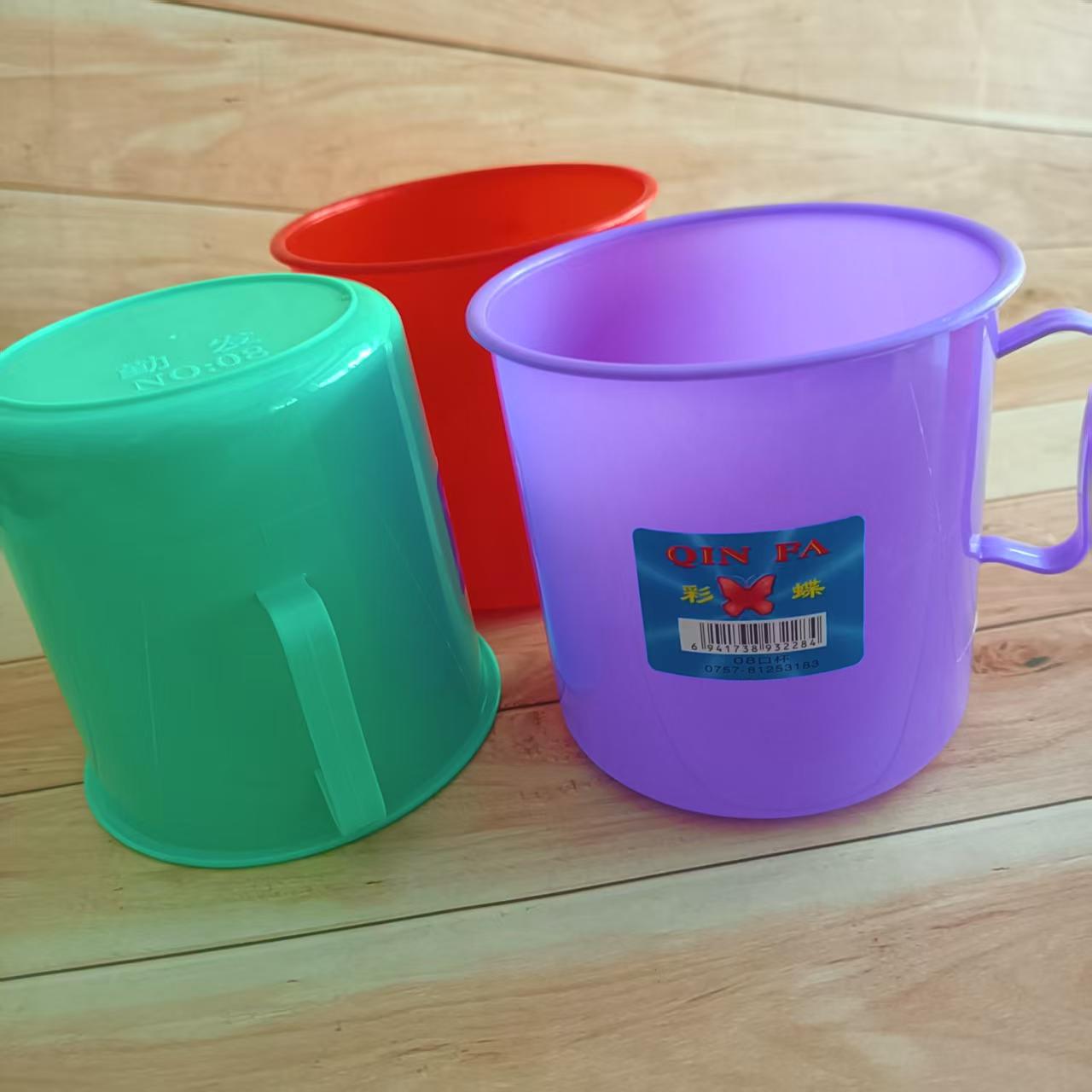 Bicchiere portaspazzolini regolabile per il bagno_voghion.com