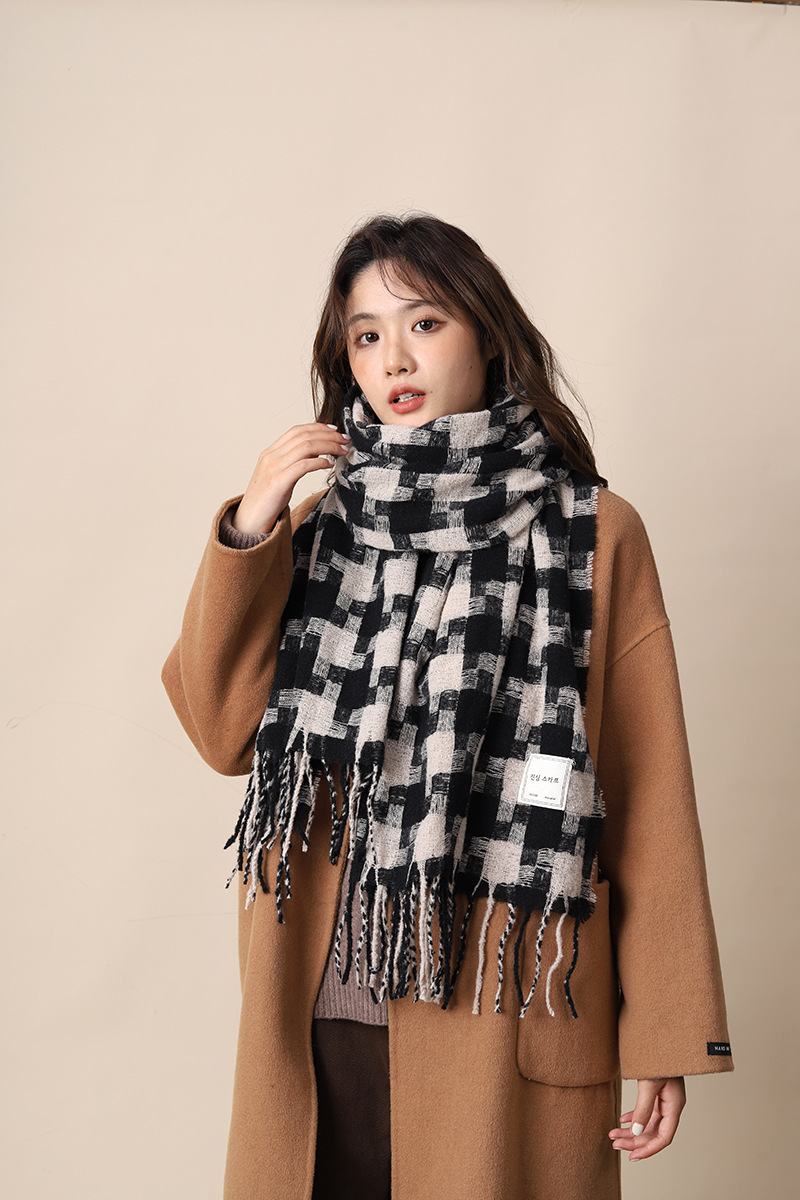 Sciarpa a quadri da donna autunno inverno sensazione avanzata spessa e calda collo frangia versatile studente moda INS_voghion.com