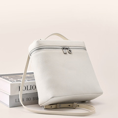 2024 Spring New LP Genuine Leather Backpack Large Capacity Dual Shoulder Head Layer Cowhide Women's Schoolbag Travel Bag