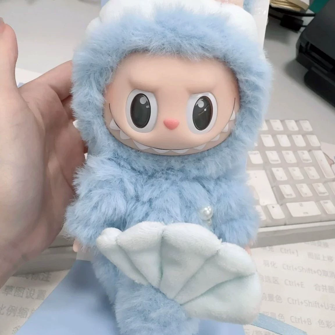 Интернет-знаменитость кукла Bubble Spot LABUBU Matt Merlion Vinyl Plush Doll Singapore Limited