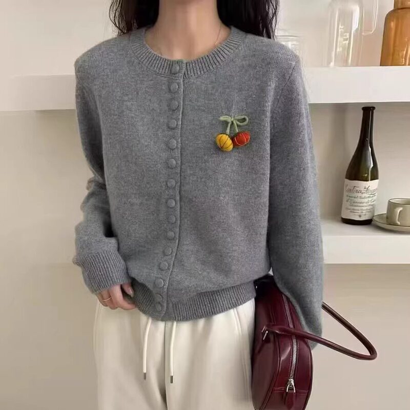Trendy pumpkin-decorated round-neck knitted cardigan with single-breasted buttons, simple and stylish, versatile sweater jacket for women Trendy pumpkin-decorated round-neck knitted cardigan with single-breasted buttons, simple and stylish, versatile sweater jacket for women