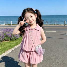 新款2026女童夏季两件套明艳粉色纽扣无袖短裤超萌女宝宝夏装