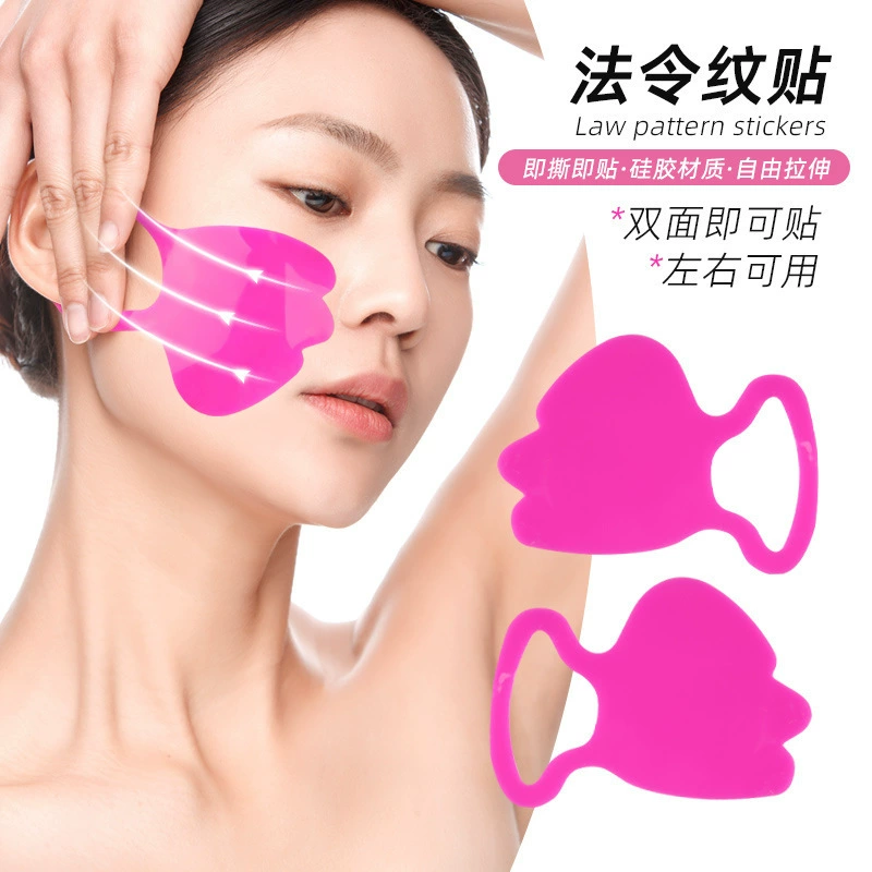 Ушная наклейка с рисунком указа