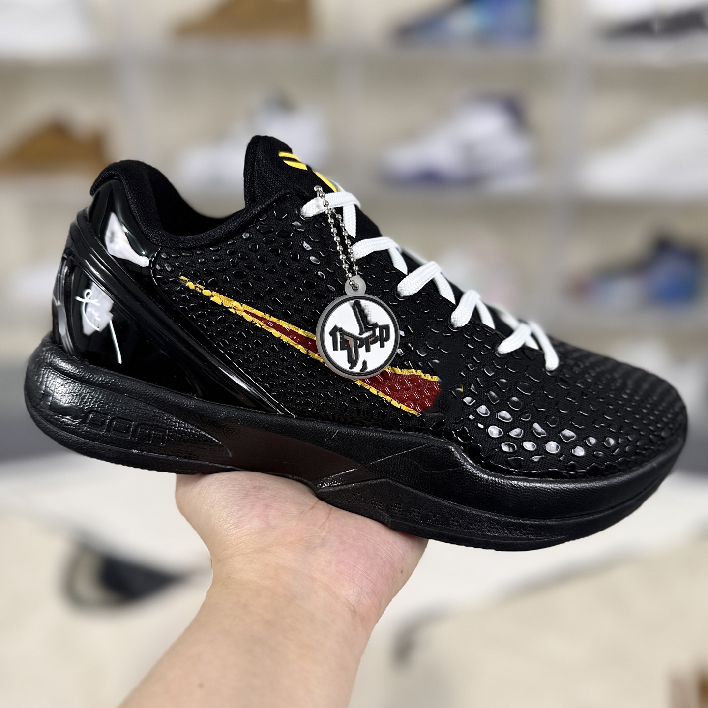 Putian Shoes Pure Original KOBE 농구화 에어 쿠션 리얼 카본 실용 운동화 남성과 여성 내마모성 쿠셔닝 캐주얼 운동화