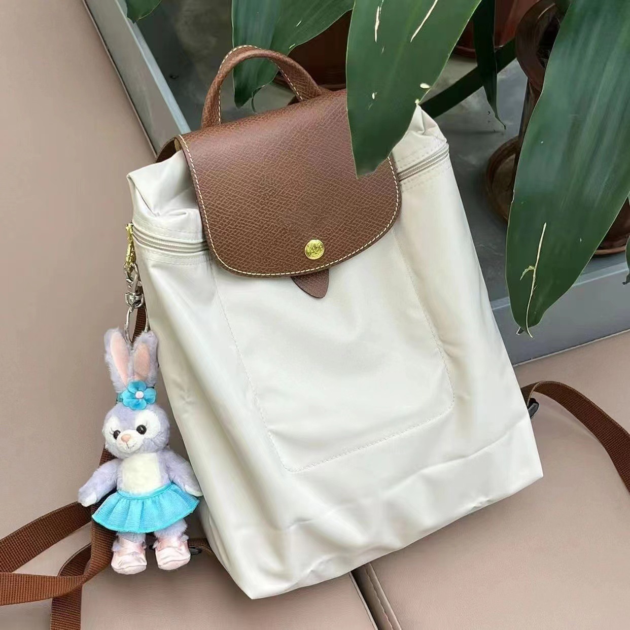 新商品のリュックサックのリュックサックのリュックサックのリュックサックの旅行カバンのナイロンカバンは色を合わせて大容量の大学生を包みます。