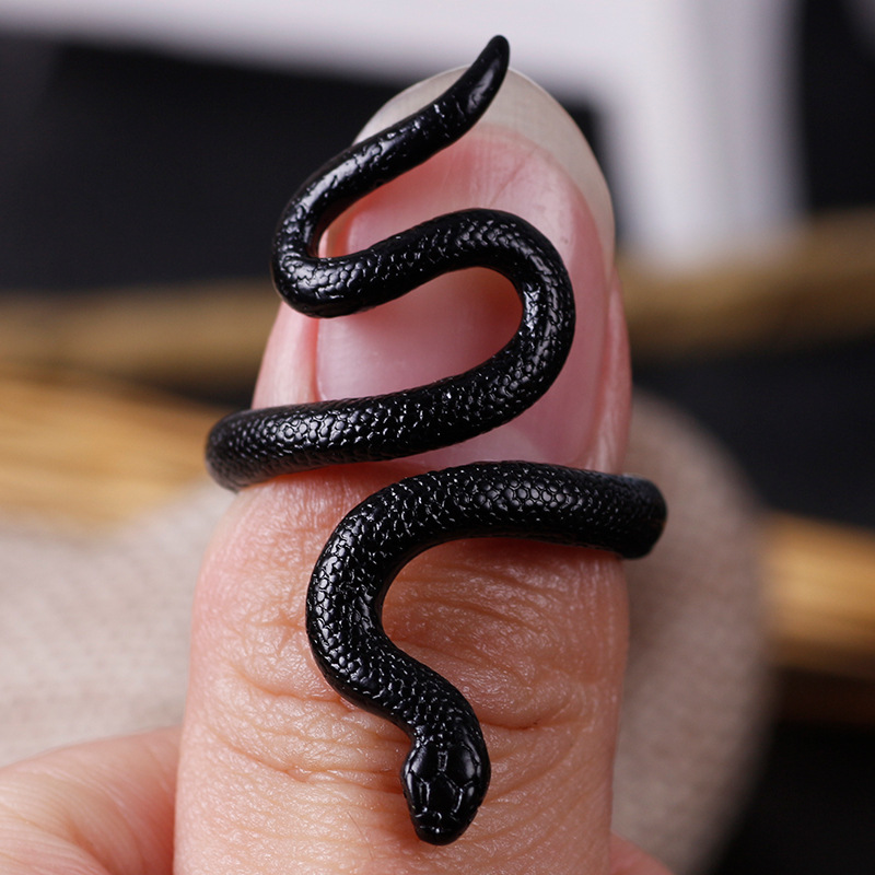 Snake Ring Image 3