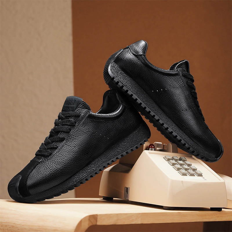 2025 nuevos zapatos de hombre transfronterizos zapatos de moda primavera y verano cuero para hombre retro casual todo fósforo plataforma Forrest Gump zapatos para hombre