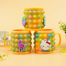 厂家直销卡通儿童马克杯宝宝耐摔洗漱牙刷杯卡通图案PVC马克杯