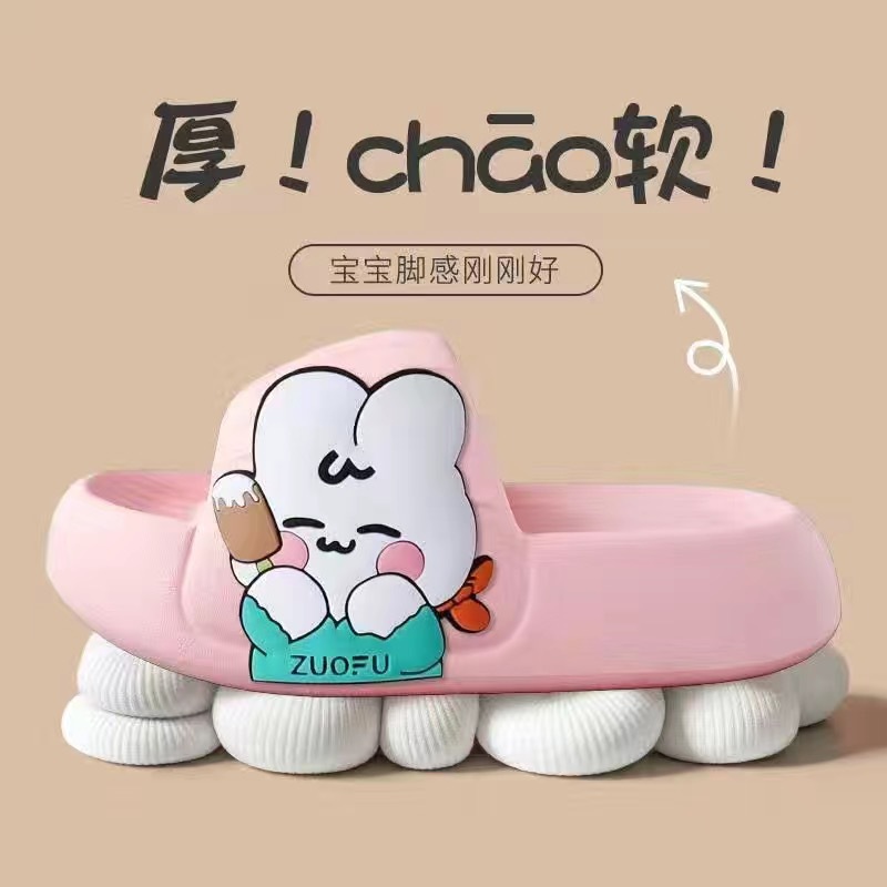 Zapatillas infantiles para verano, antideslizantes, de nuevo estilo, para niñas, zapatillas suaves para el hogar, con dibujos animados, para niños pequeños.