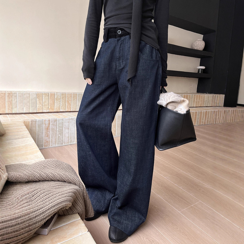 First Time Playing Thirteen Lines 2025 Winter Simple Retro Corduroy Stitching Straight Slim Wide-Leg Jeans for Women Nb9147