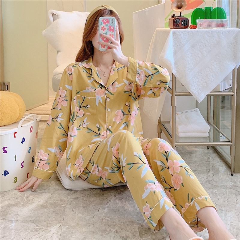복숭아 꽃은 노랗다
