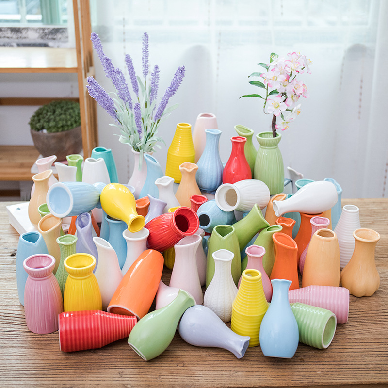 랜덤 재고 정리 도매 세라믹 작은 꽃병 창의적인 장식품, 심플하고 신선한 수경 꽃꽂이, 탁상용 가정 장식품