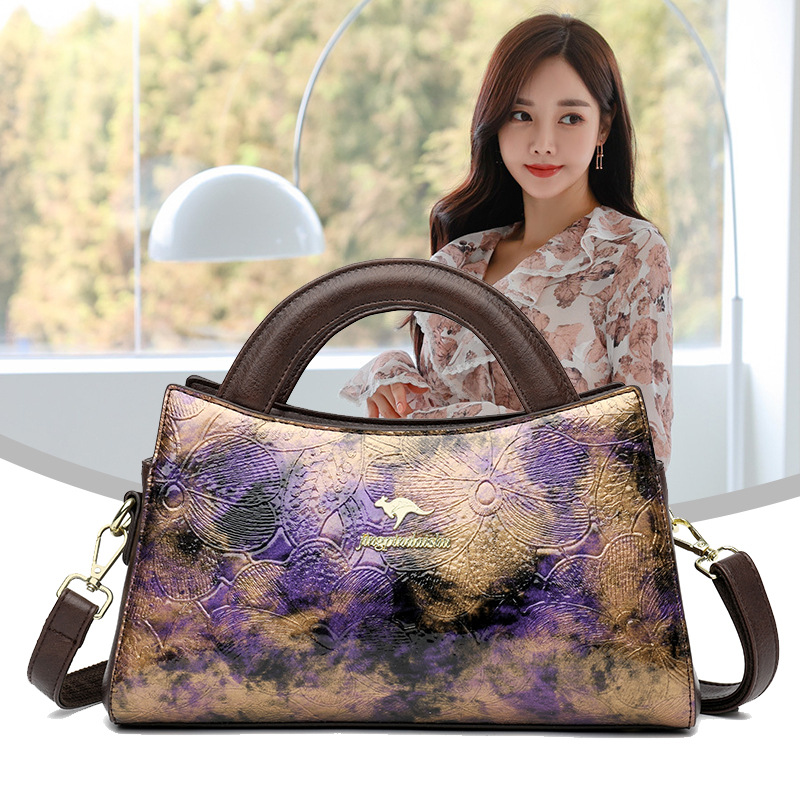 Bolso de cuero brillante de moda bolso de mujer 2024 nueva primavera y verano de mujer mochila de hombro renderizado bolso de almohada casual