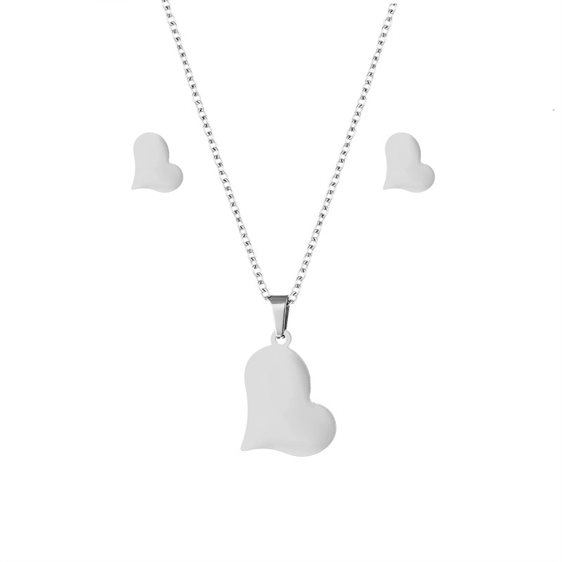 Womenu0027S Simple Style Heart Stainless Steel Titanium Steel Pendant Necklace Jewelry Sets