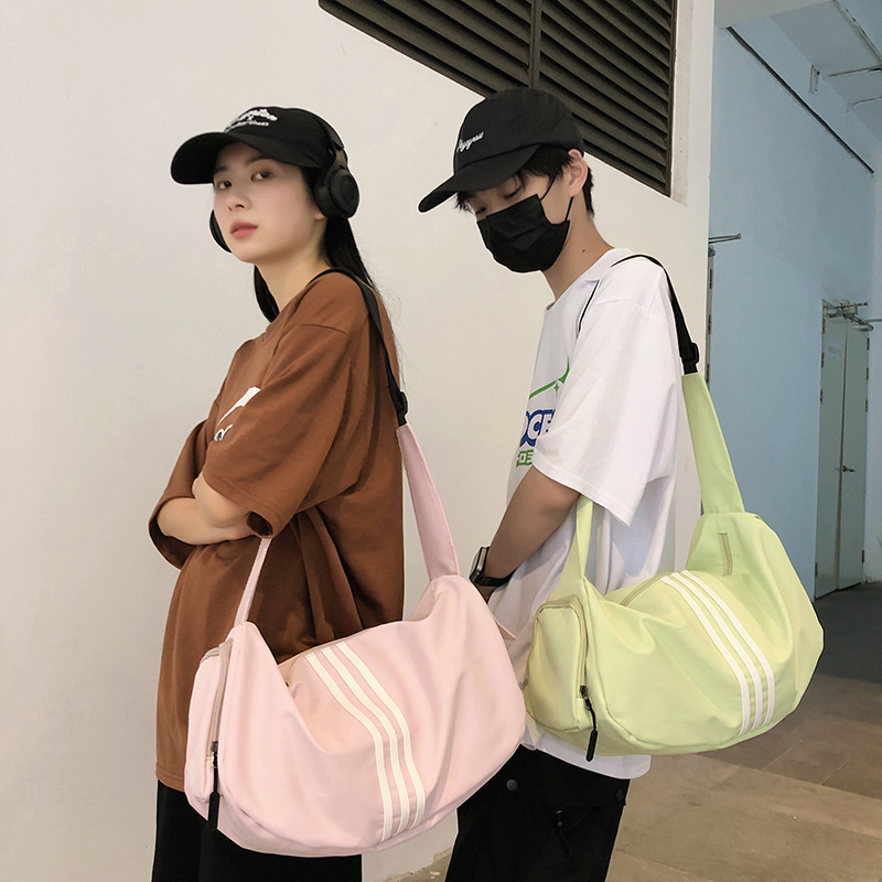 Cross-Border Sports Fitness Bag Nylon Versatile Simple Crossbody Bag Women's Waterproof Large Capacity Toast Bag Travel Shoulder Bag