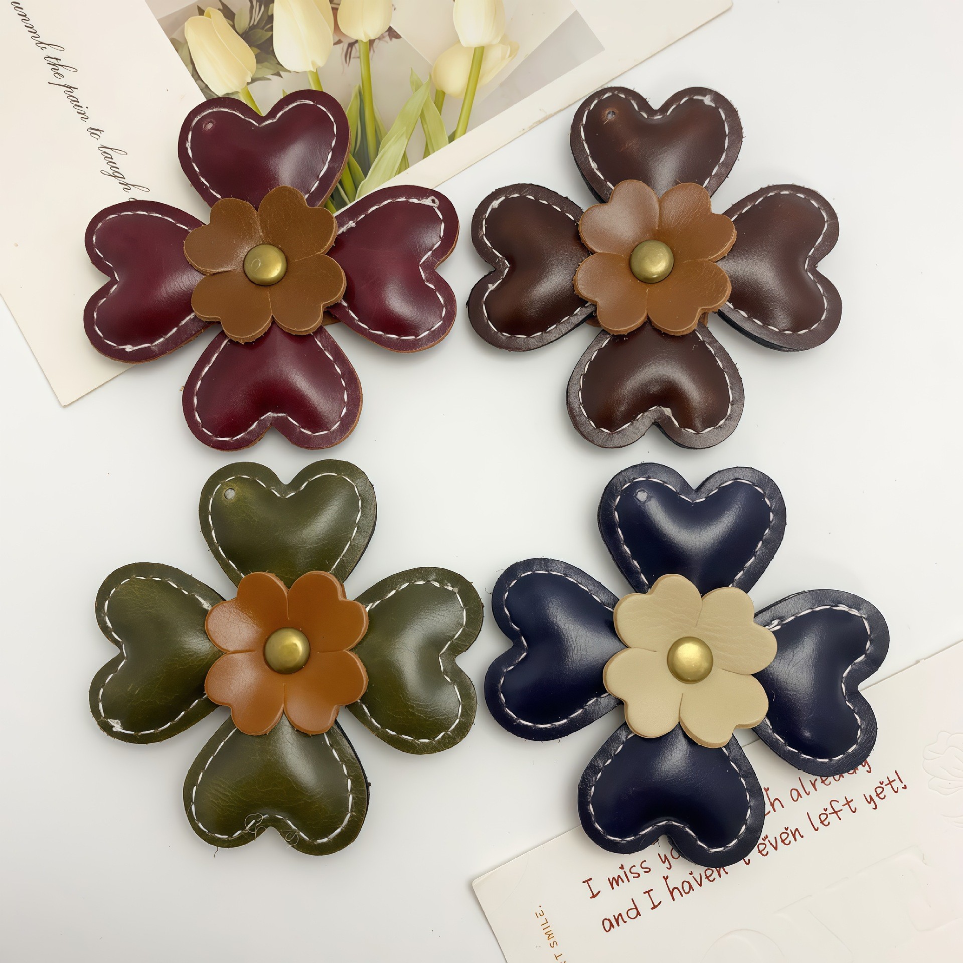 秋冬新款皮革pu花朵四叶草包包挂件DIY手机链挂饰钥匙扣饰品配件