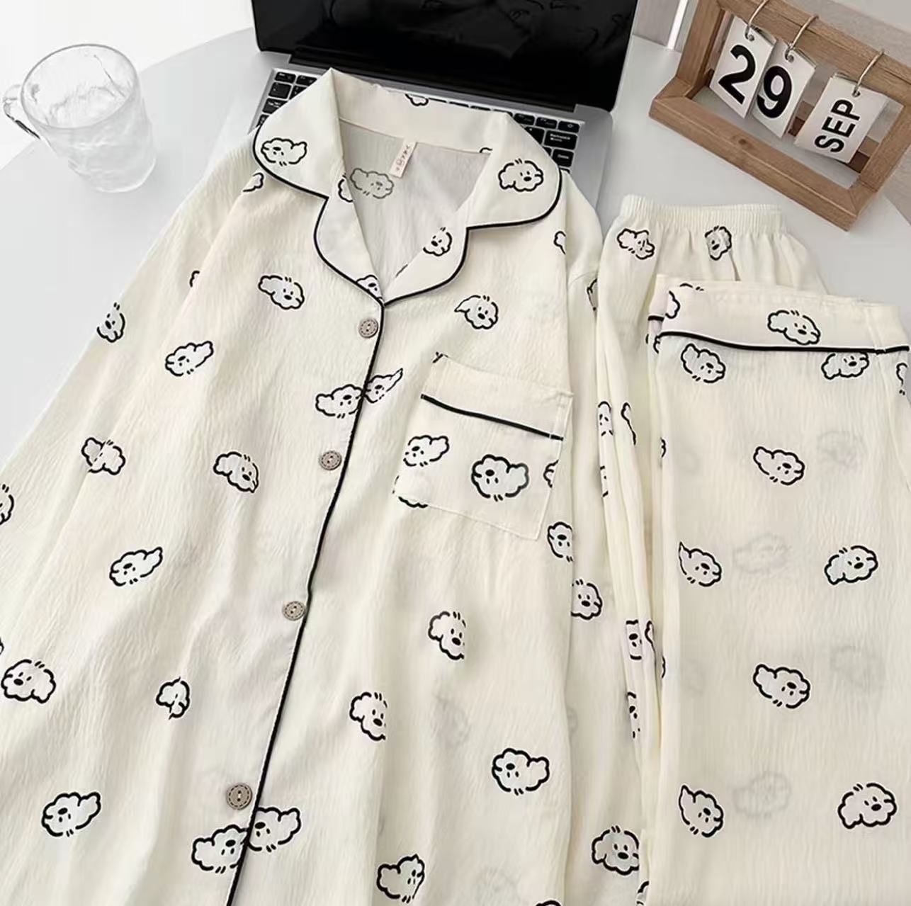 Venta al por mayor transfronteriza de algodón de nube pijamas de cachorro rizado simple japonés pantalones de manga larga de primavera y otoño para mujer