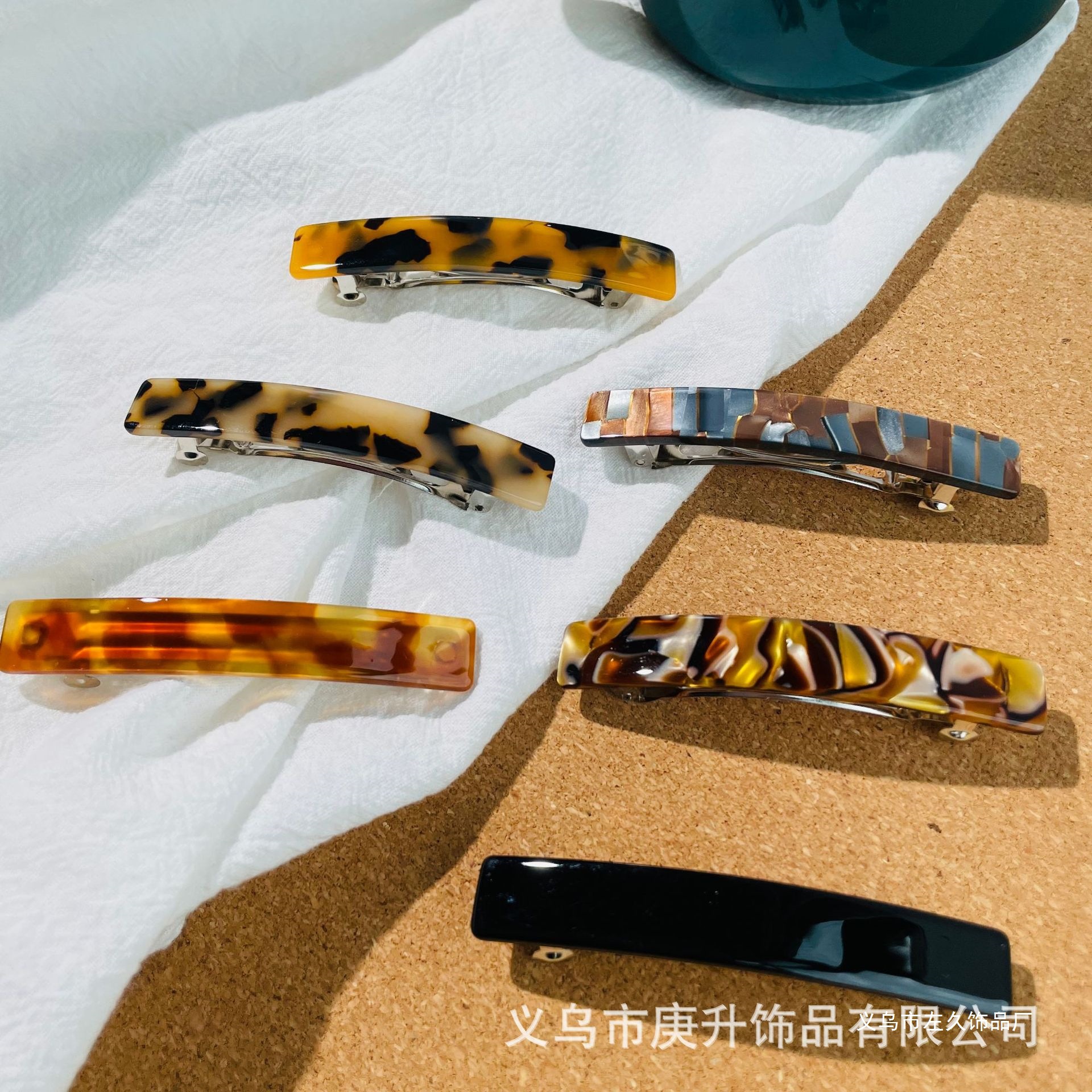 Small Elegant Hairpin for the Back of the Head, Hair Accessory with Spring Clip, Bobby Pin, Horizontal Clip, Ponytail Hairpin, Bangs Side Clip, Top Clip