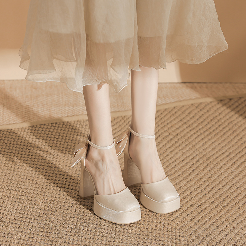 8063-H40 高跟鞋2025年新款粗跟防水台女鞋一字扣带中空凉鞋女单