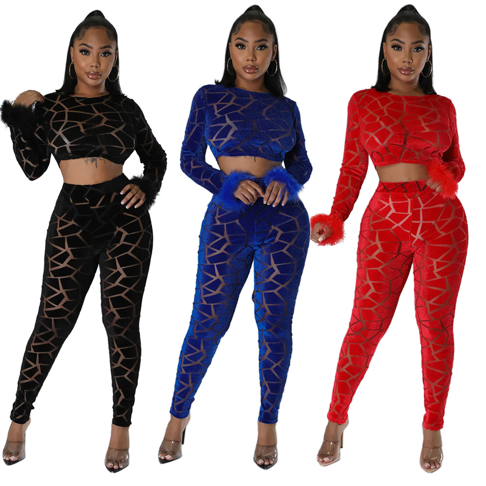 Abbigliamento da donna, top corto a maniche lunghe con pantaloni a matita aderenti, set alla moda in due pezzi_voghion.com