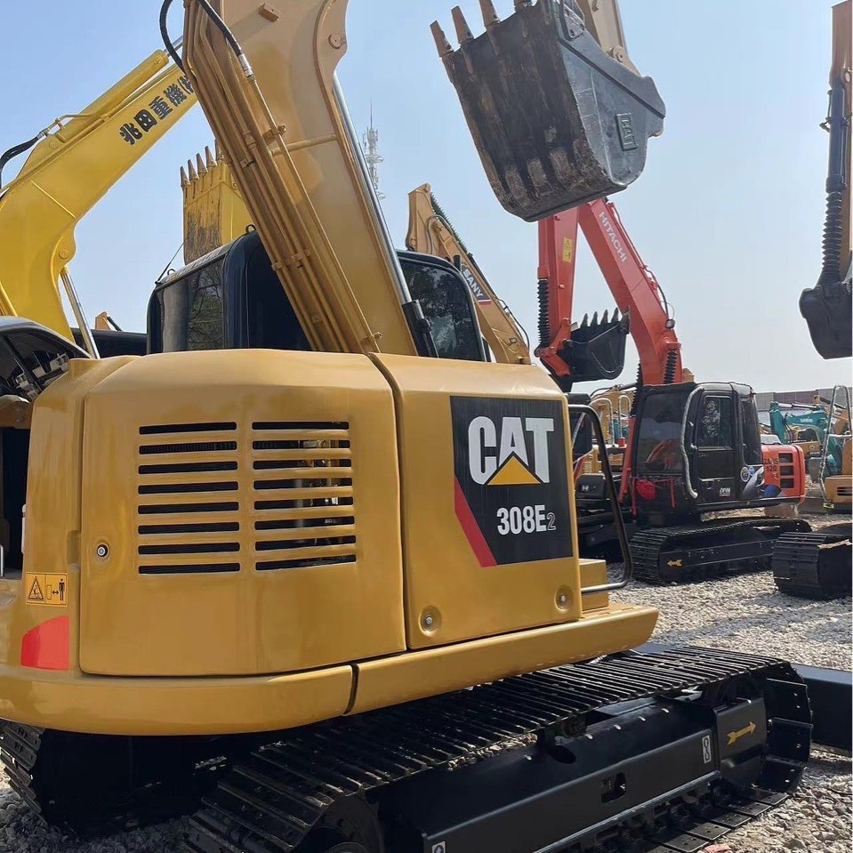 70.80.95. Excavadoras pequeñas nacionales y extranjeras en China