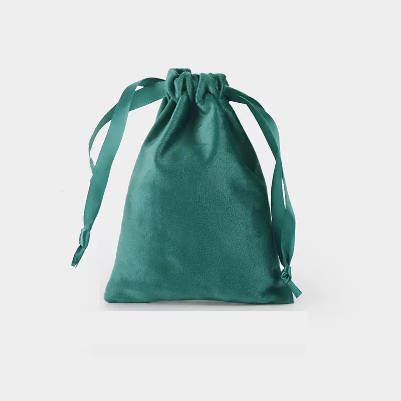 진한 녹색; 폭 7*높이 9cm-벨벳