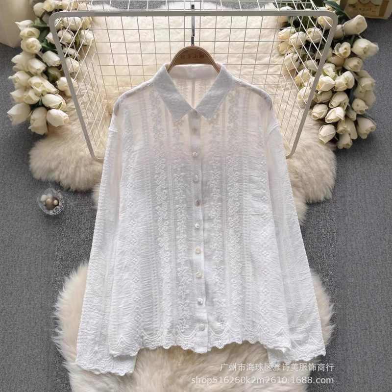 French style high-grade lace stitching shirt Women's sweet gentle style heavy embroidery hollow slimming temperament top fashion