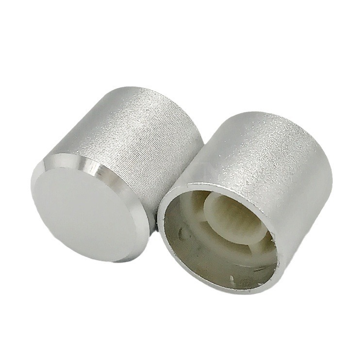 ���Ͻ���ť��ɫĥɰ���������߹�C�ǻ���ֱ��15&times;15��λ����ť