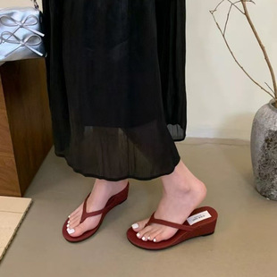 2025��߸�Ů���ϴ�a42�ļ��¿��n��Ů��Ь����¶ֺ�¸��Aֺ��Ь