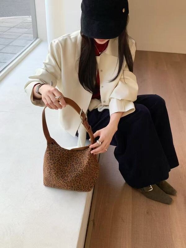 麂皮绒豹纹腋下大包包女2025新款时尚大容量托特包秋冬复古斜挎包|undefined