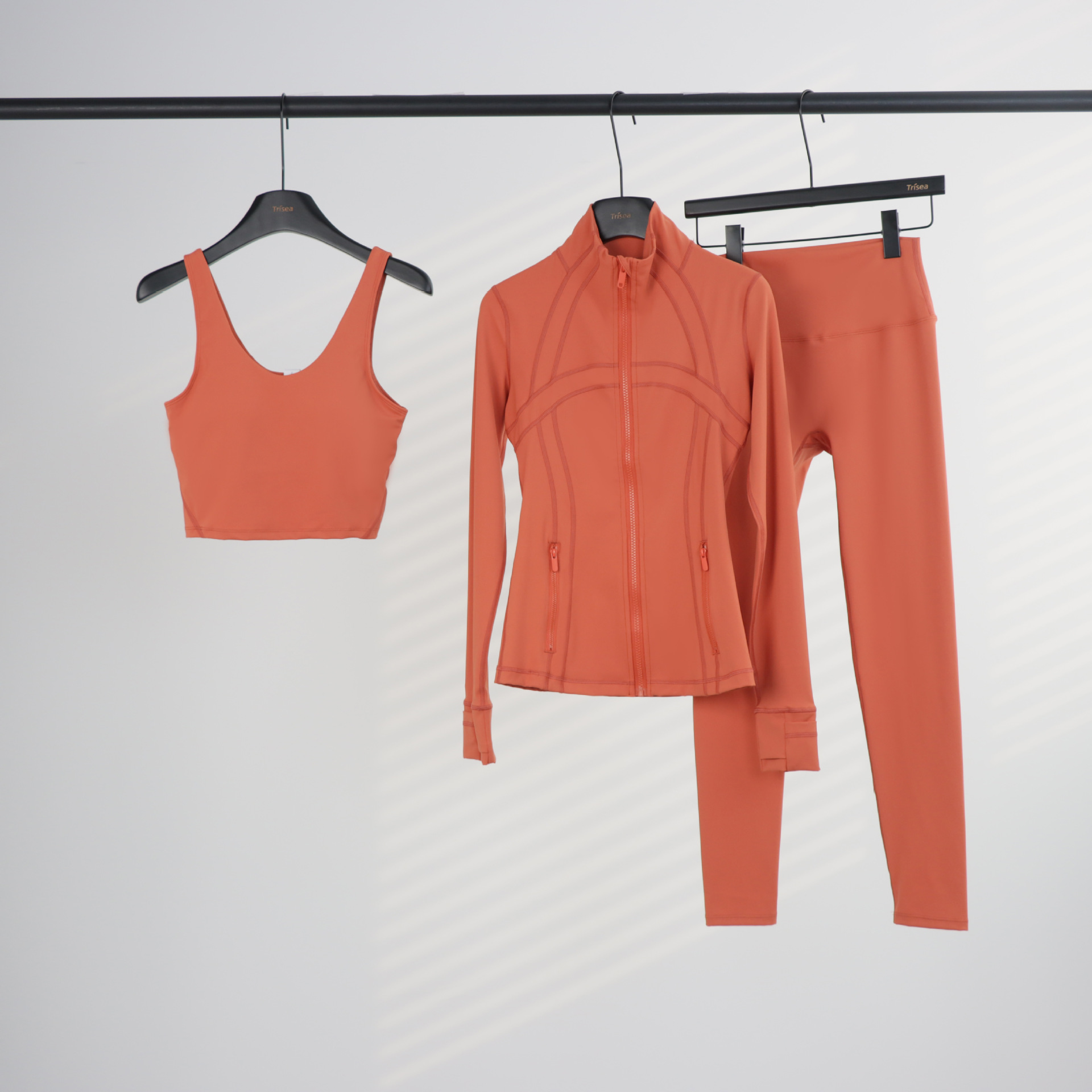 Conjunto de yoga LULU de tres piezas: chaqueta, camiseta sin mangas con cuello en U y leggings de cintura alta para mujer.