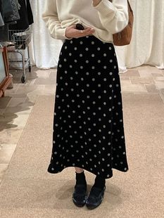 �ӽq�Ӻ��ɫ��z�q���c����ȹŮ�ﶬ��a�����@�����L��a�ւ�ȹ