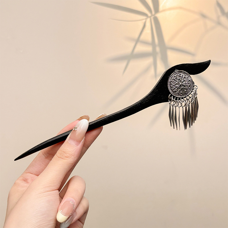 Nueva horquilla china 2025 nuevo estilo estilo antiguo horquilla mujer falda de cara de caballo de alta calidad estilo nacional horquilla de madera paso a paso horquilla tocado