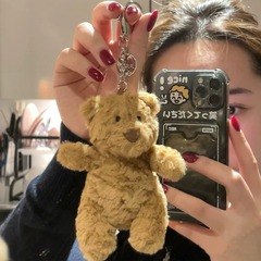 バーゼル熊のペンダントテディベアのぬいぐるみのキーホルダーが可愛いです。