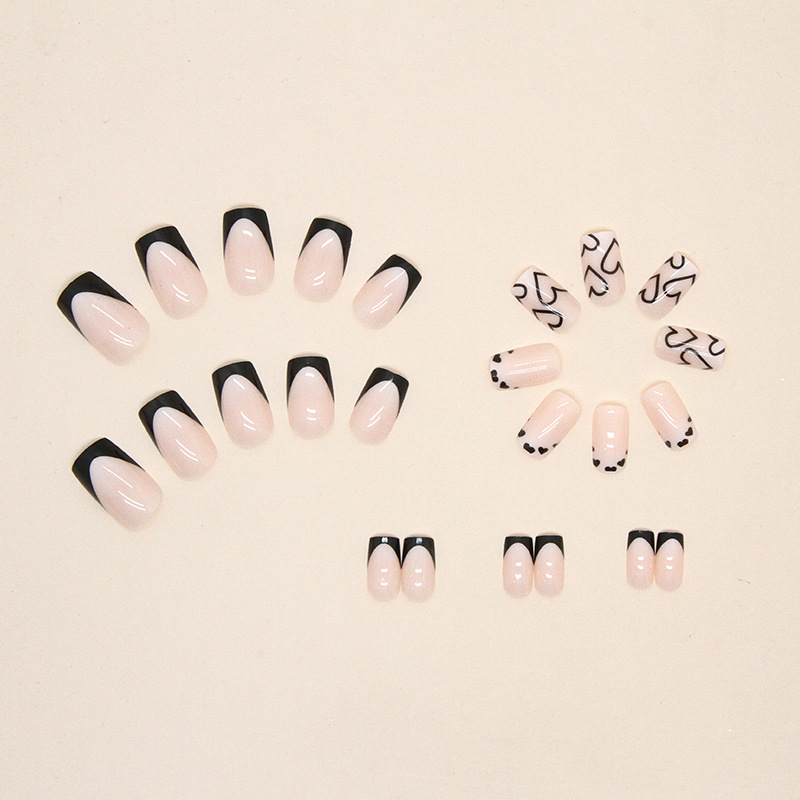 Minimalist Black Heart False Nails European Style Long Press-ons_voghion.com