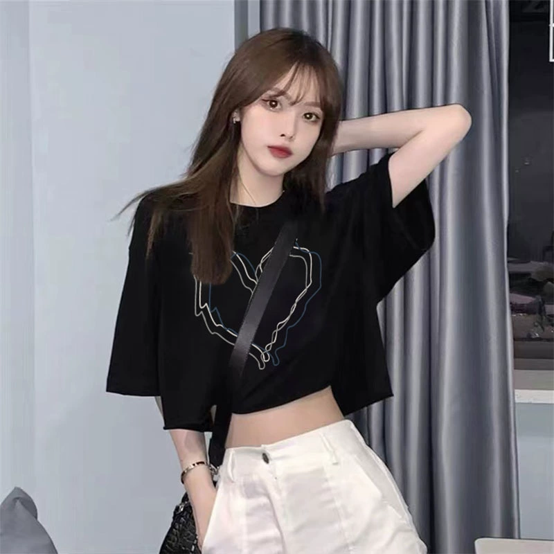 Укороченная Футболка женская на плечо летняя маленькая во французском стиле обтягивающая Талия американская с коротким рукавом топ Высокая талия 2024 NEW