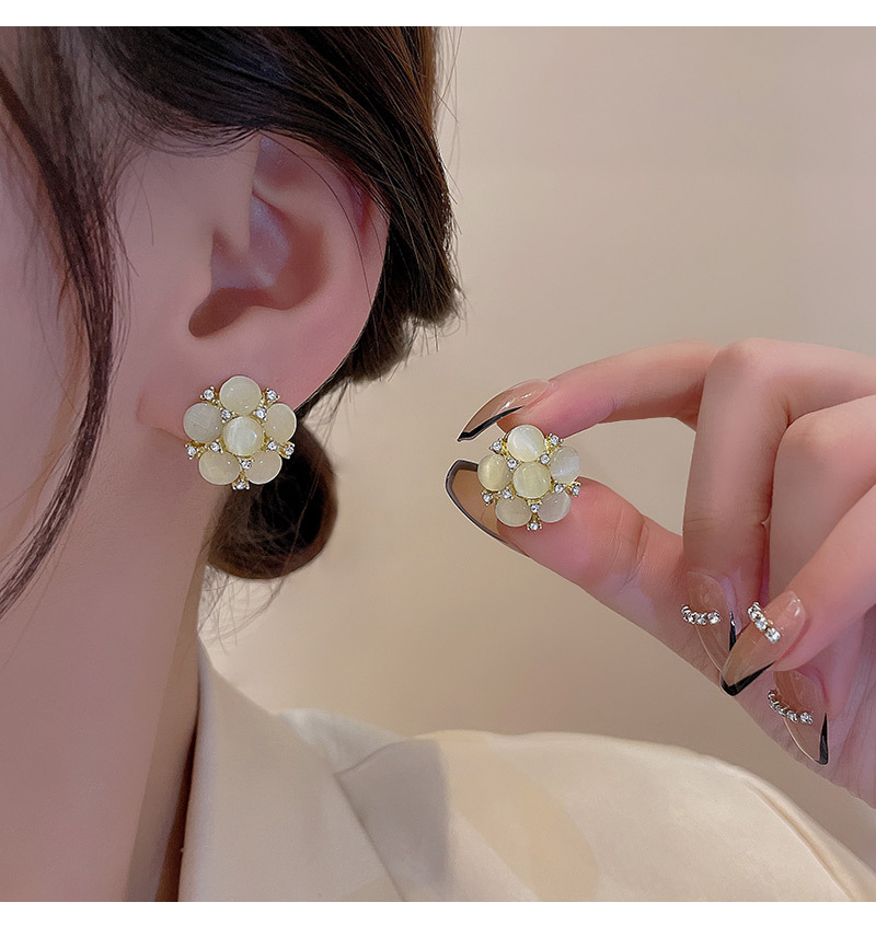 Fashion Geometric Heart Shape Bow Knot Copper Inlay Artificial Pearls Rhinestones Opal Earrings 1 Pa