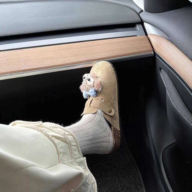 Trendy Cute Cartoon Closed-Toe Slippers for Women, 2025 Spring/Summer New Niche Lightweight Home Soft-Soled Birkenstock-Style Shoes for Women Trendy Cute Cartoon Closed-Toe Slippers for Women, 2025 Spring/Summer New Niche Lightweight Home Soft-Soled Birkenstock-Style Shoes for Women