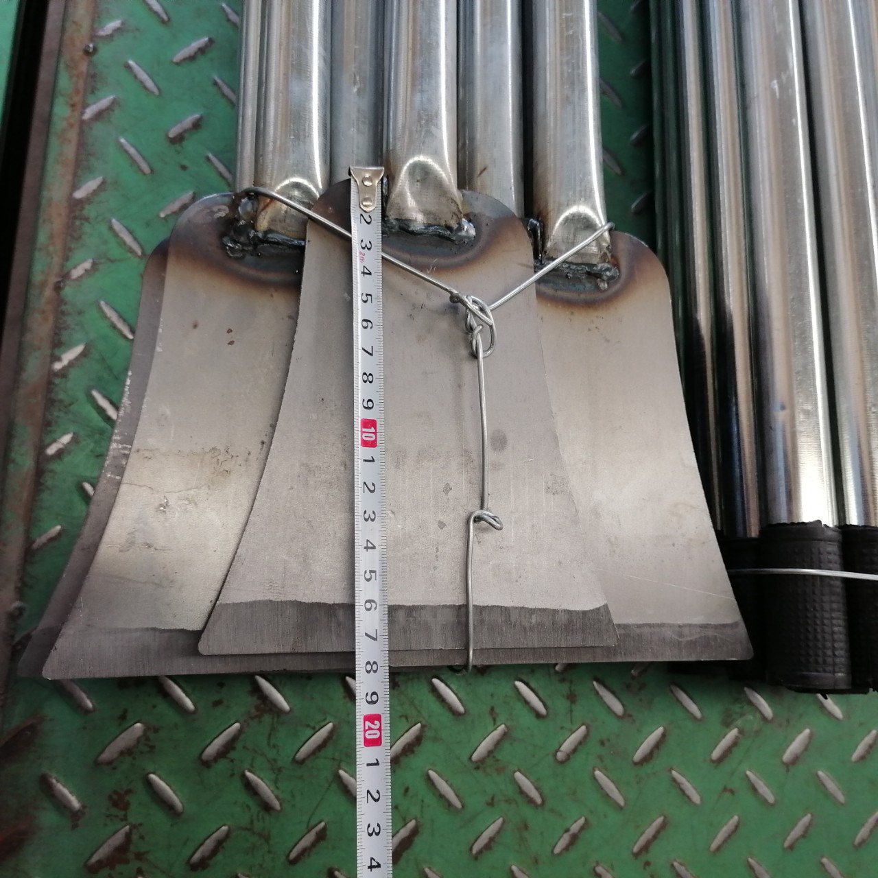 批发1.3铁铲墙皮铲冰铲灰铲油灰刀