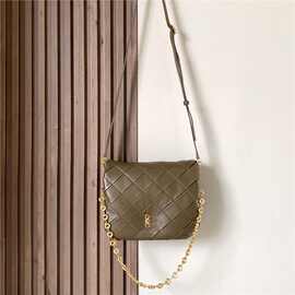 L意威复褶闪亮纳帕羊皮邮差包单肩斜挎女包高品质图片实拍