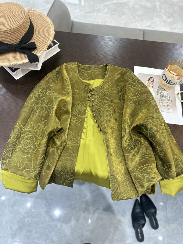 双色山茶花烫金工艺复古大气优雅中国风圆领盘扣宽松秋季外套上衣|undefined