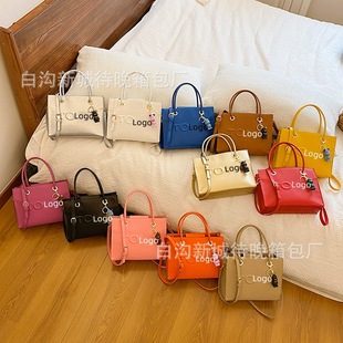 ���г���T�羳�����ĸ�ٴ�μ�б��С����ĸ�r���|��Ů����bags