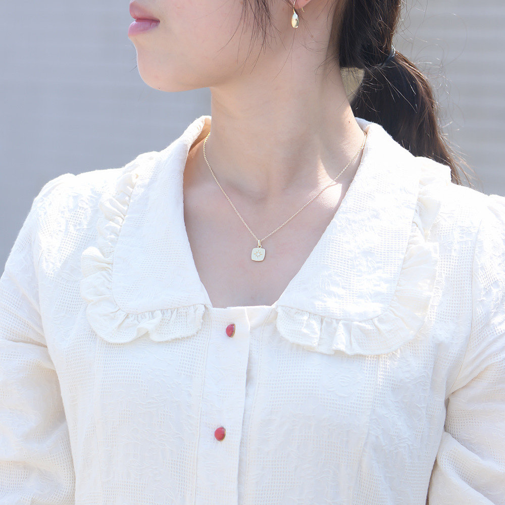 Nicho simple todo partido ocho Awn estrella ZIRCON cuadrado colgante collar de plata esterlina de las mujeres de alto grado europeo y americano ins clavícula cadena