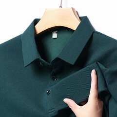 春と秋の薄いメンズ長袖tシャツ秋の襟がゆったりしています。