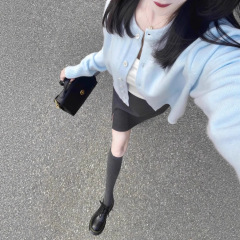 韩系软糯感浅蓝色针织衫毛衣女外套秋季新款简约短款外穿开衫上衣