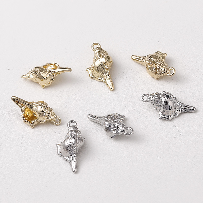 1g Weight Pendant Jewelry Making Type 10.5*11.6mm, 3.5*5mm, 8*7.3mm Jewelry Making Size 14K Gold Plated Plating Material Zircon Inlay Material Pendant Classification 1 Piece Quantity Copper Material Octopus, Fish Tail, Whale Pattern All Seasons Season Plating Design Retro, Classic Style Style 1 Piece 10.5*11.6mm 3.5*5mm 8*7.3mm Copper Zircon 14K Gold Plated Octopus Fish Tail Whale Pendant 4